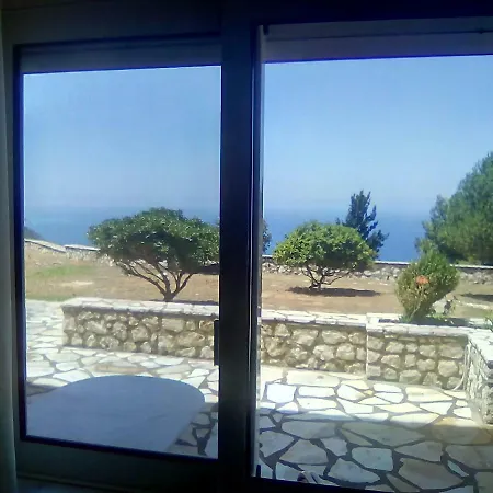 Διαμέρισμα Kalivakia View *