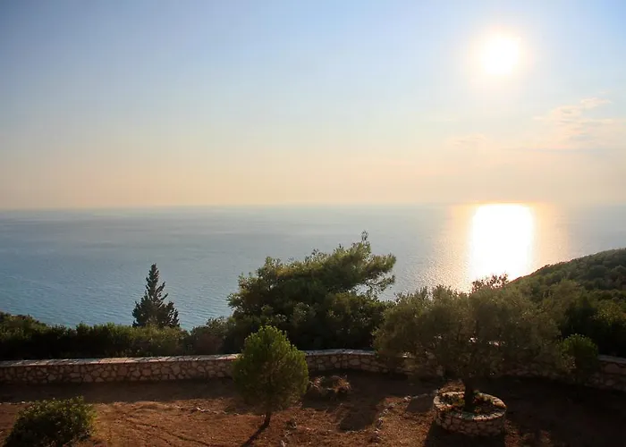 Апартаменты Kalivakia View